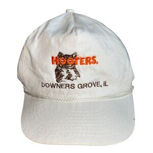 Vintage  Hooters Downers Grove Snapback  Baseball Style Hat-White-OSFA-GUC